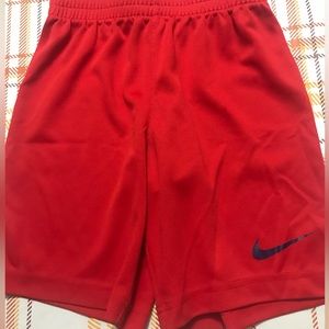 Like new, Nike boys’ shorts